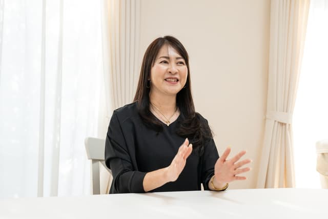 感情と向き合い、人生を解放する。大人こそ「心と感情を学べる」社会へ