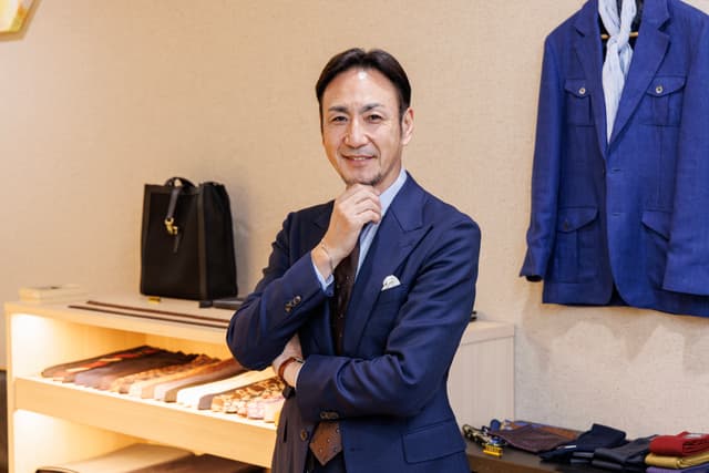 ビジネスに挑む戦闘服「サクセススーツ」を開発。経営者の装いに伴走する